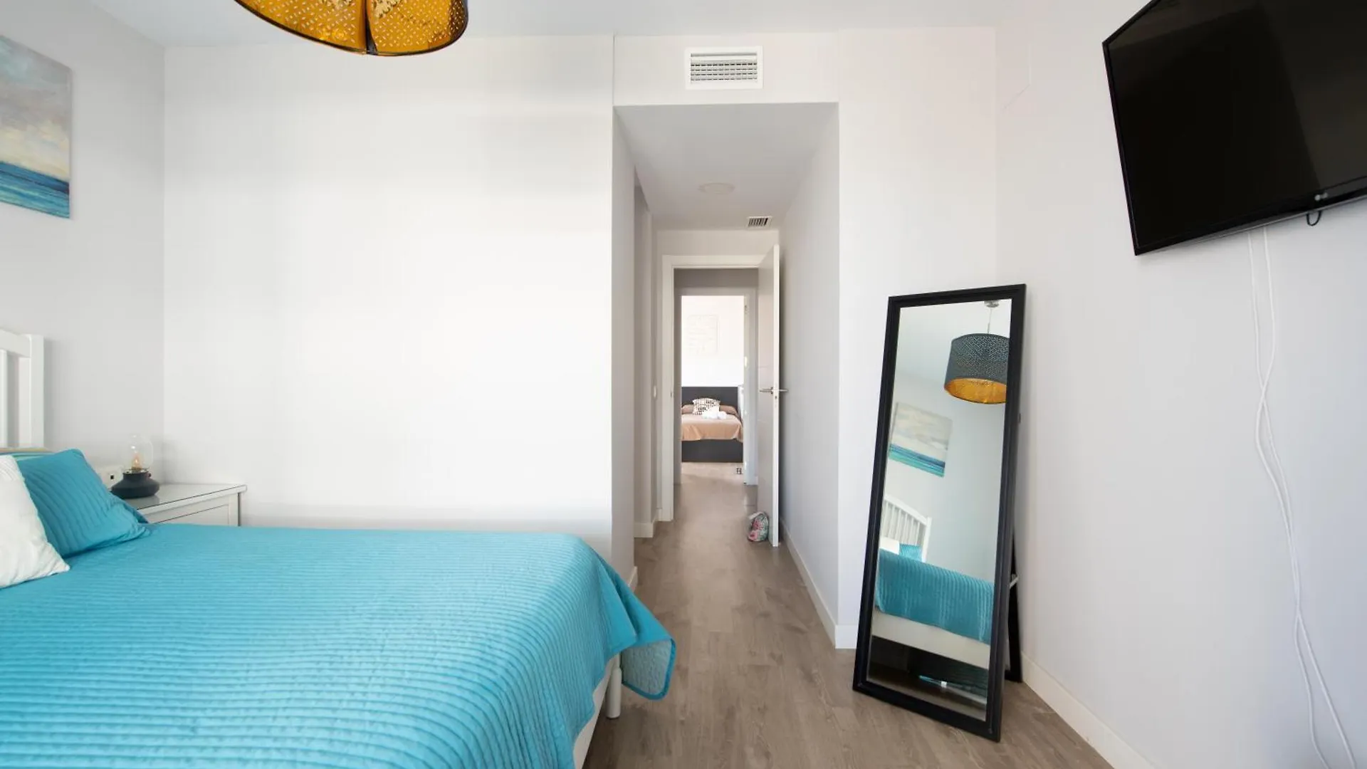 Appartement Suite Home Los Alamos Sol, Playa Y Golf , Parking&Wifi Torremolinos