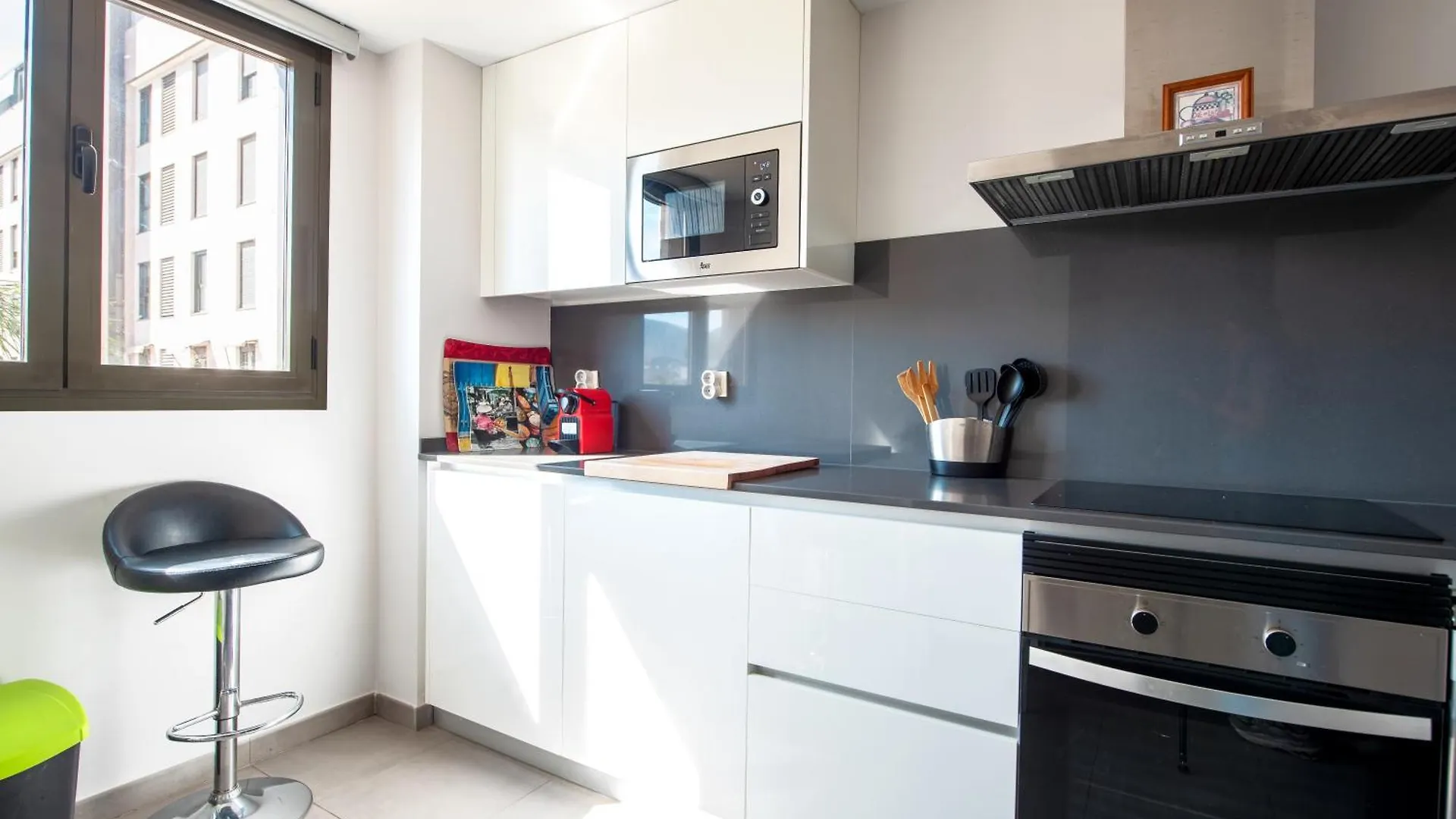 Appartement Suite Home Los Alamos Sol, Playa Y Golf , Parking&Wifi Torremolinos
